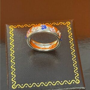 Elegant Silver Ring.